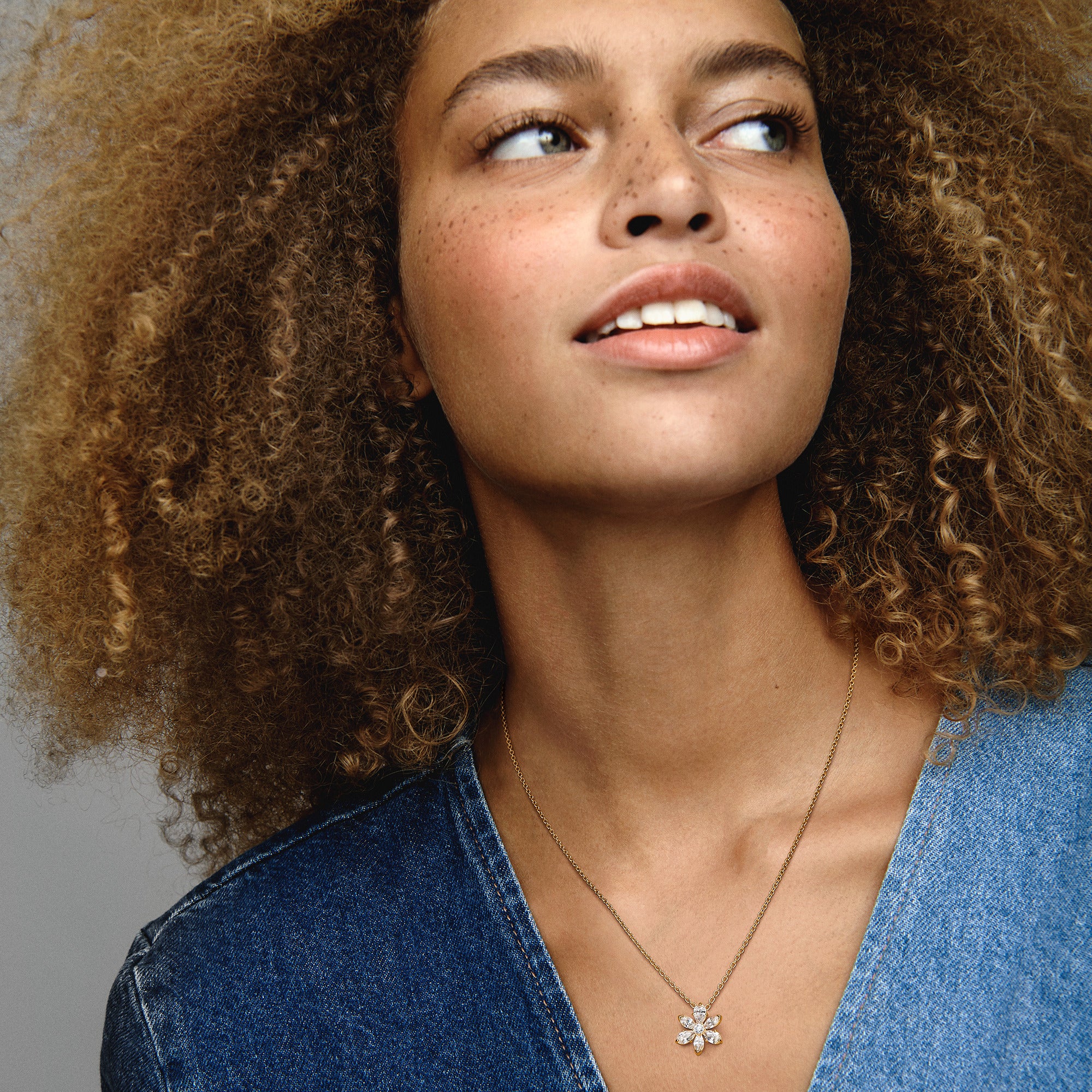 Herbarium Cluster 14K Gold-Plated Collier With Clear Cubic Zirconia - Image 2