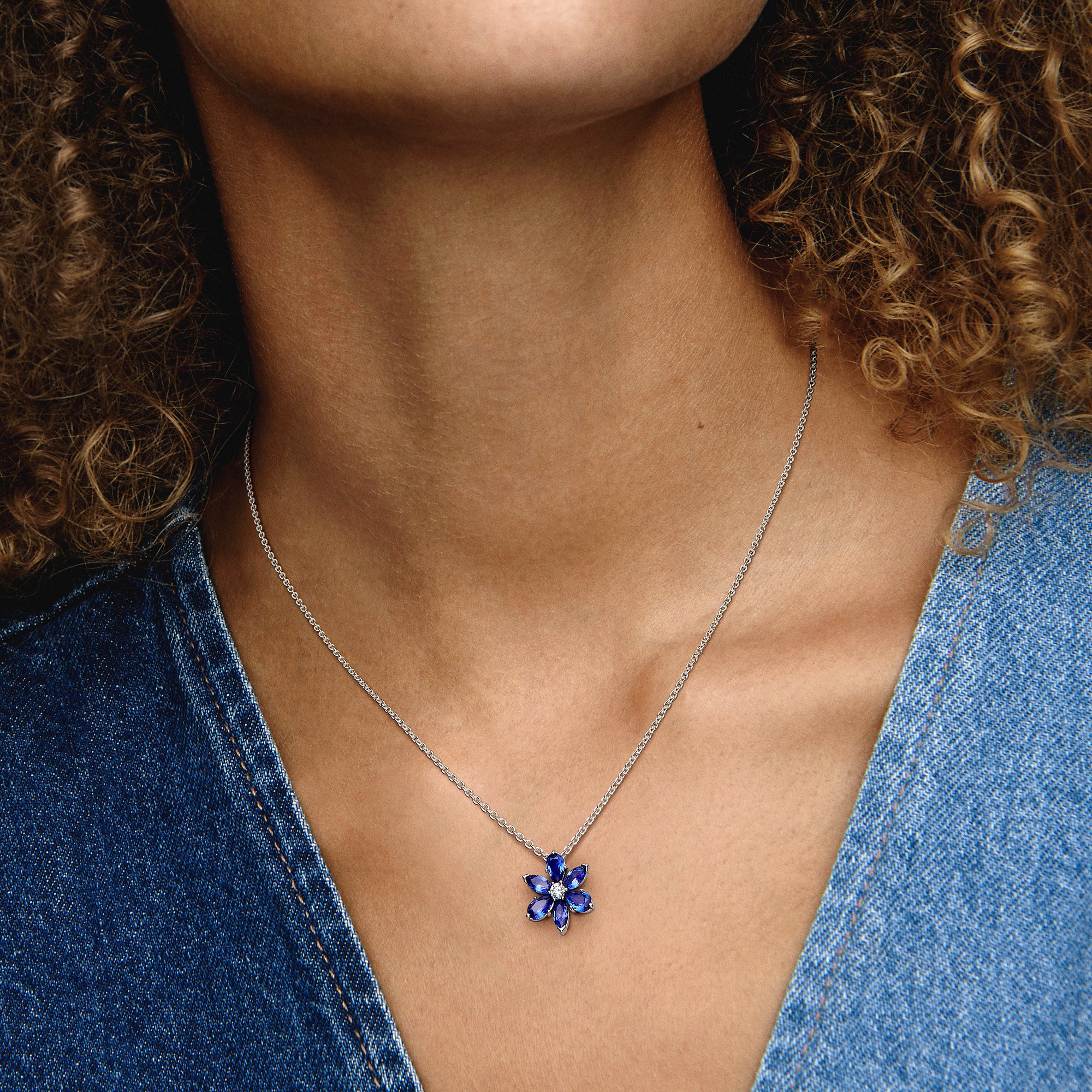 Herbarium Cluster Sterling Silver Collier With Princess Blue Crystal And Clear Cubic Zirconia - Image 2